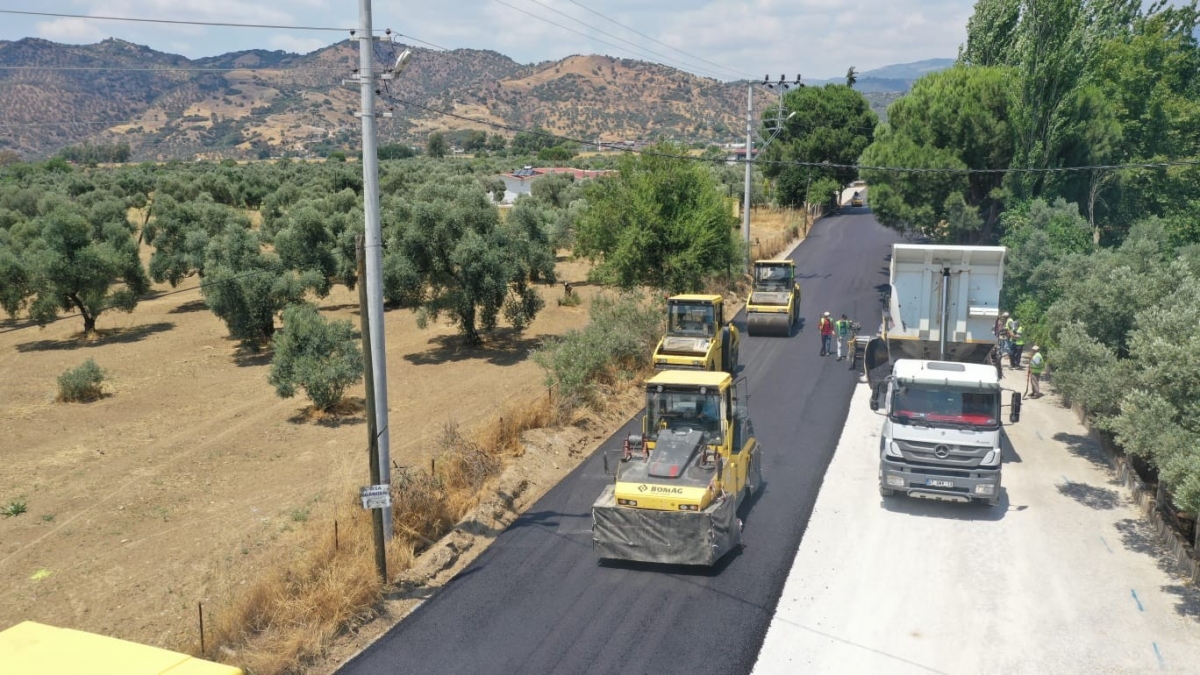 Büyükşehir Belediyesi’nin yol çalışmaları devam ediyor
