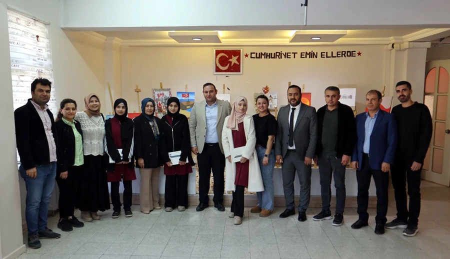 Kilis Kız İmam Hatip Lisesi’nden Cumhuriyet’in 101. Yılana özel resim sergisi