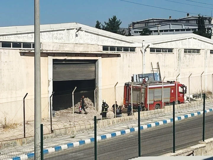 Kilis OSB’de çıkan yangın söndürüldü