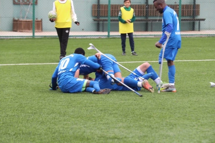 ŞAHİNBEY AMPUTE’DEN MUHTEŞEM GERİ DÖNÜŞ 2-1