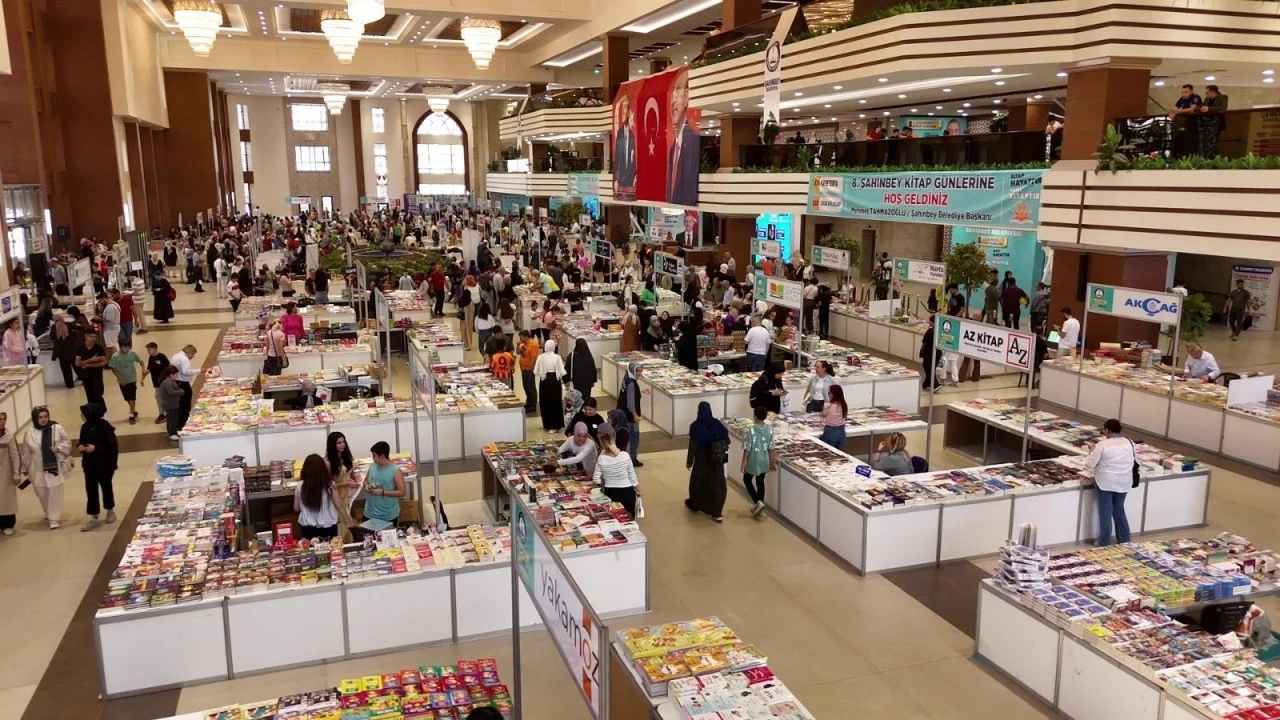 Şahinbey Belediyesinin Kitap Fuarlarını 2 Milyona Yakın Kişi Ziyaret Etti