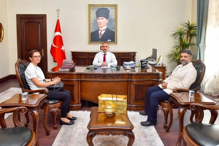 Vali Soytürk, Oylum Höyük hakkında Kazı Başkanı Prof. Dr. Engin ile görüştü