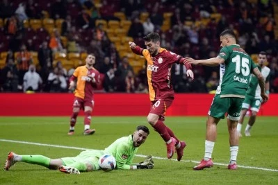 Galatasaray, kupada çeyrek finalde