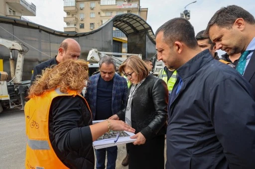 Gaziantep Büyükşehir, Tugay Köprülü Kavşağı’nda Şerit Arttırma çalışmalarına başladı