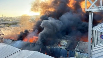  Gaziantep'te halı fabrikasında yangın