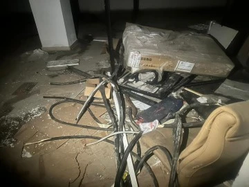 Kilis’te hırsız veya hırsızlar iş merkezini elektriksiz bıraktı