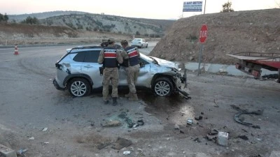 Kilis'te kontrolden çıkarak savrulan araç kaza yaptı: 9 yaralı