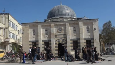 Kilis'te Ramazan'ın ilk cuma namazı, tarihi Mevlevihane Camii'nde yoğun katılımla kılındı  