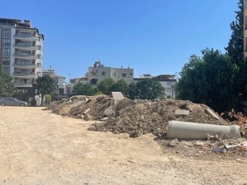 Kilis’te vatandaşlar tozdan penceresini açmıyor