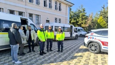 Okul servis araçları denetlendi