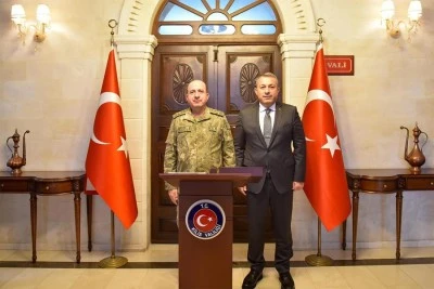 Orgeneral Ergün ve Tümgeneral Özeren Kilis’te 