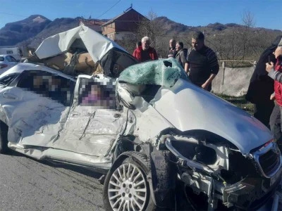 Trafik kazası: 3 ölü, 1 yaralı