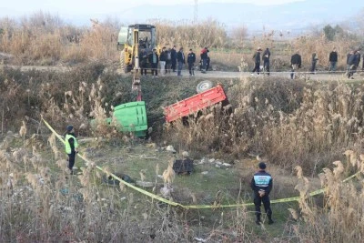 Traktör dere yatağına düştü: 1 ölü