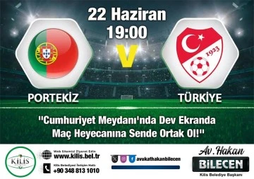 Türkiye-Portekiz maçı Cumhuriyet meydanında dev ekranda izlenecek